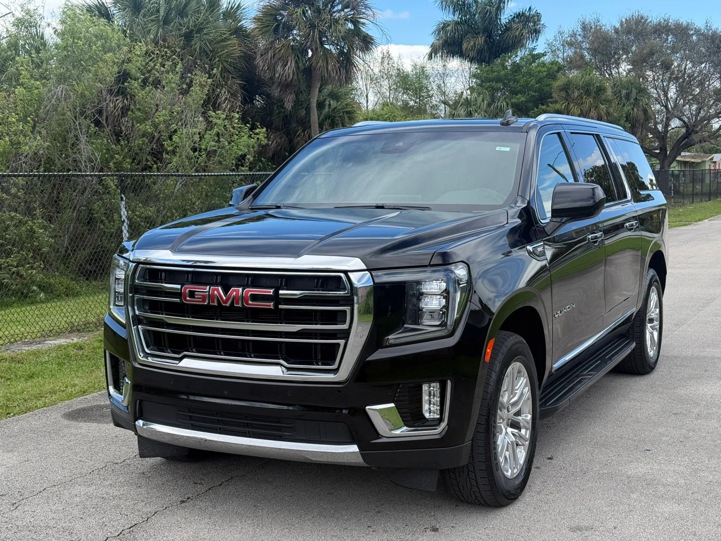 gmc yukon xl 2024 1GKS1GKD2RR158786 image gmc yukon xl 2024 1GKS1GKD2RR158786 image